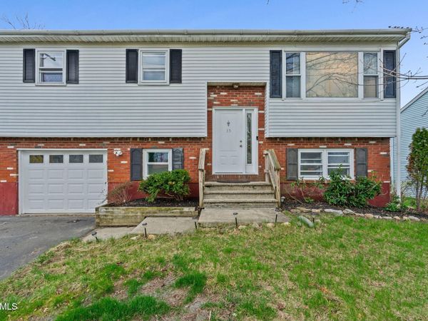 35 Start Avenue, East Greenbush, NY 12144