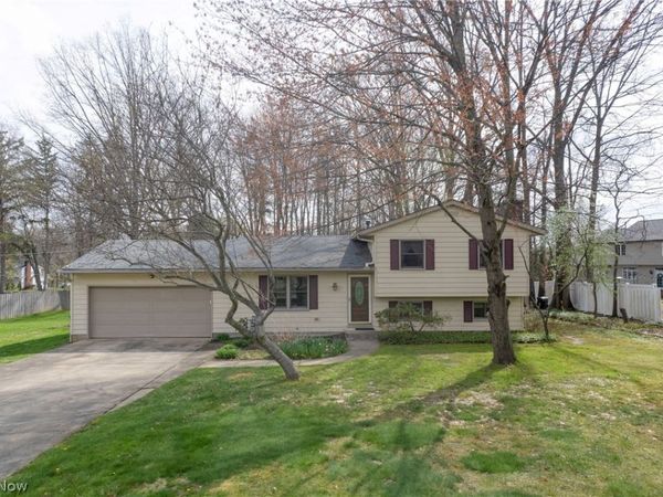 251 S Hametown Road , Akron, OH 44321