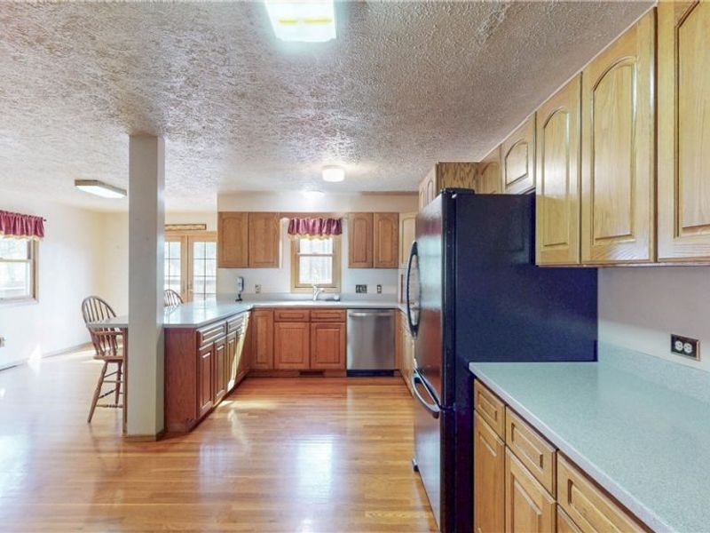 251 S Hametown Road, Akron, OH 44321 Photo 16