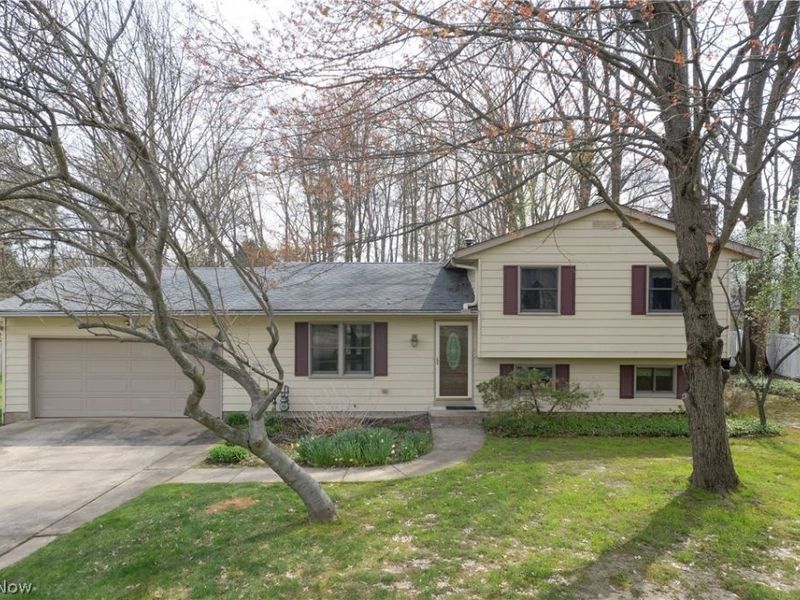 251 S Hametown Road, Akron, OH 44321 Photo 2