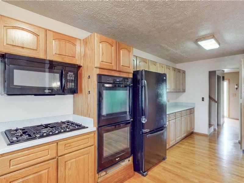 251 S Hametown Road, Akron, OH 44321 Photo 20