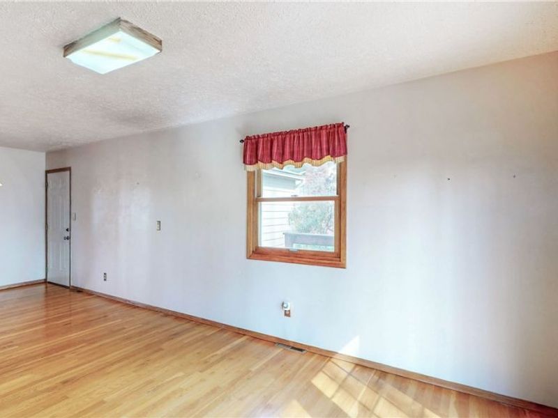 251 S Hametown Road, Akron, OH 44321 Photo 24