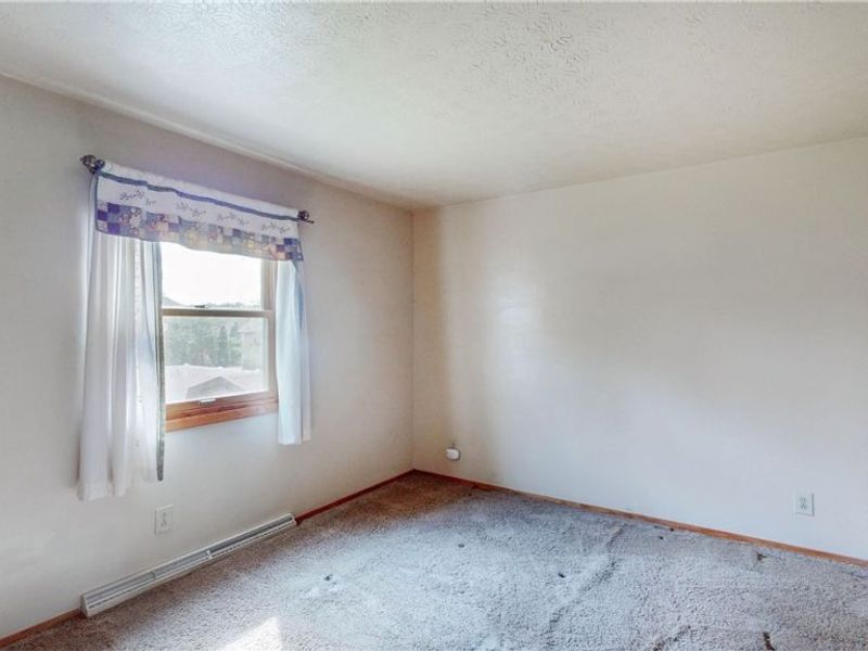 251 S Hametown Road, Akron, OH 44321 Photo 28