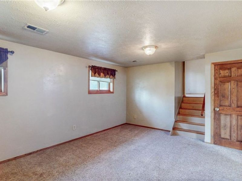 251 S Hametown Road, Akron, OH 44321 Photo 34