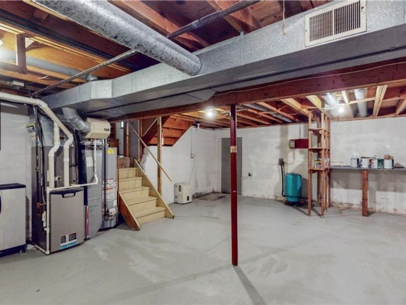 251 S Hametown Road, Akron, OH 44321 Photo 39