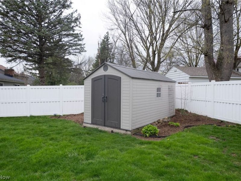 215 Grayling Drive, Fairlawn, OH 44333 Photo 12