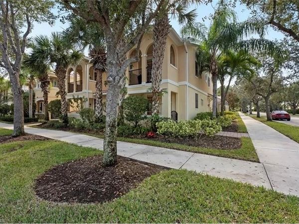 15561 Latitude DR, BONITA SPRINGS, FL 34135