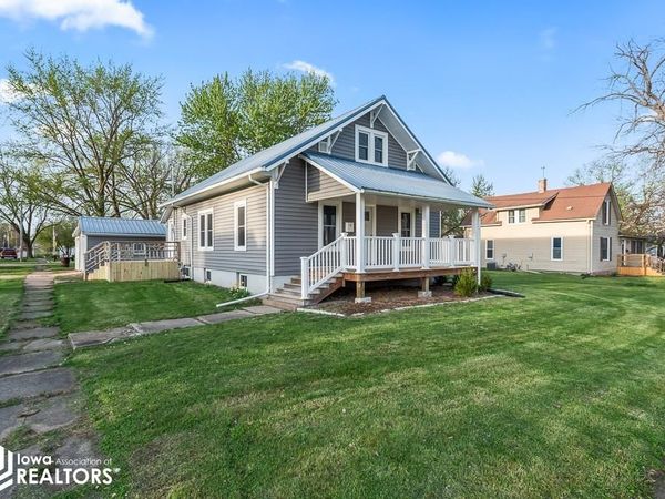 410 W Chestnut Street, Bloomfield, IA 52537