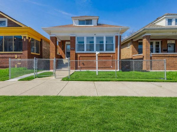 8020 S Bishop Street , Chicago, IL 60620