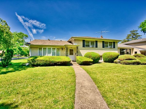 4454 Concord Lane , Skokie, IL 60076