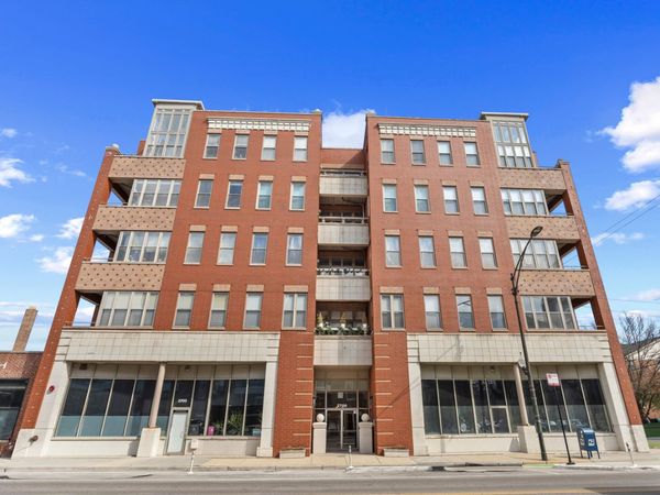 2700 W BELMONT Avenue , Unit 402, Chicago, IL 60618