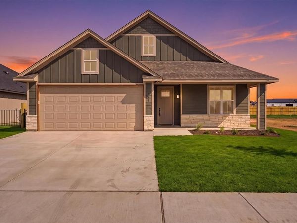 944 Huckleberry Lane, Tolar, TX 76476