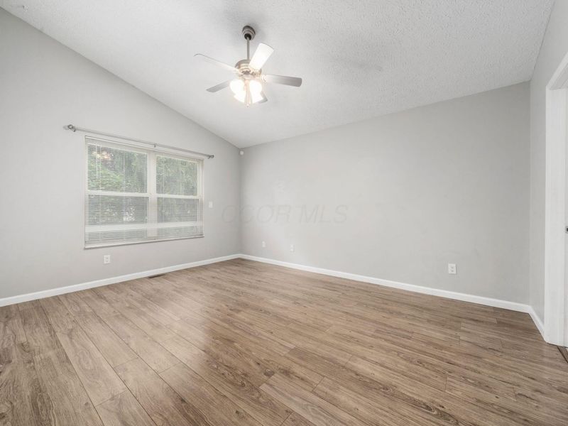 6749 Laburnum Drive, Canal Winchester, OH 43110 Photo 13