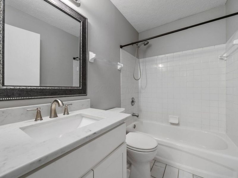 6749 Laburnum Drive, Canal Winchester, OH 43110 Photo 21