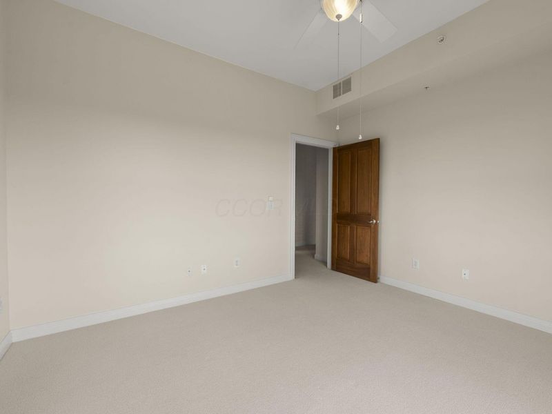 5745 Newbank Circle , Unit 202, Dublin, OH 43017 Photo 21