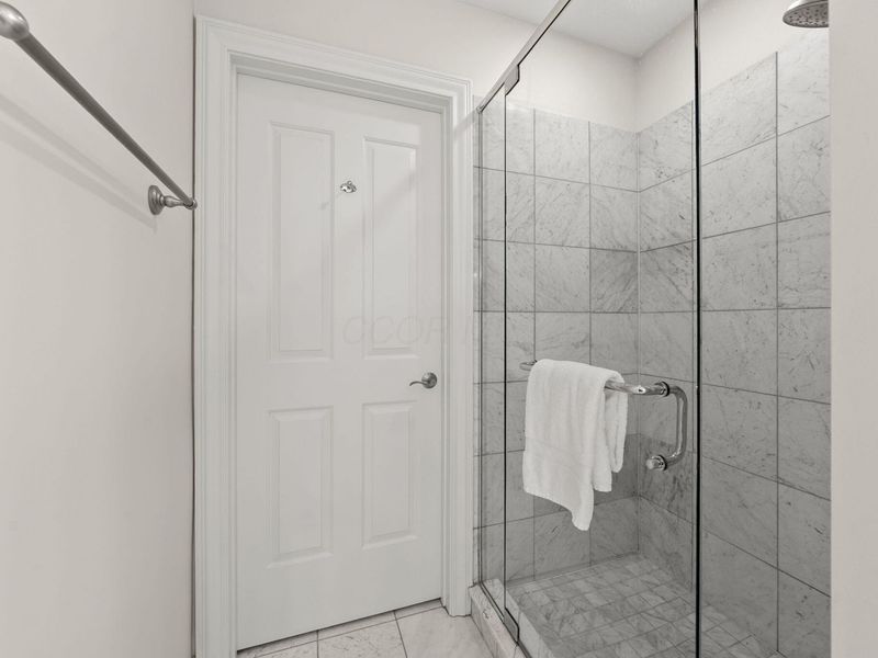 5745 Newbank Circle , Unit 202, Dublin, OH 43017 Photo 28