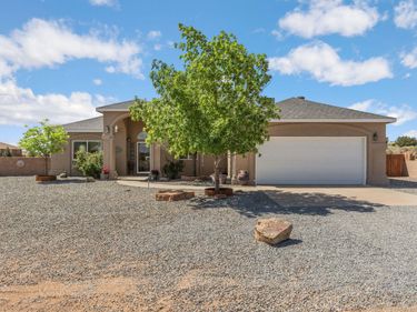 6908 Chapingo Road NE, Rio Rancho, NM 87144