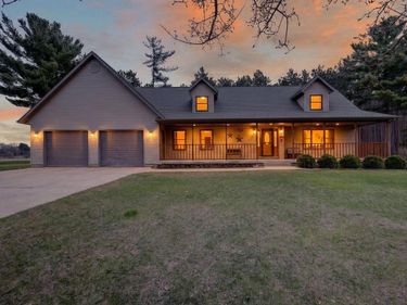 S12816 Monument Road, Spring Green, WI 53588