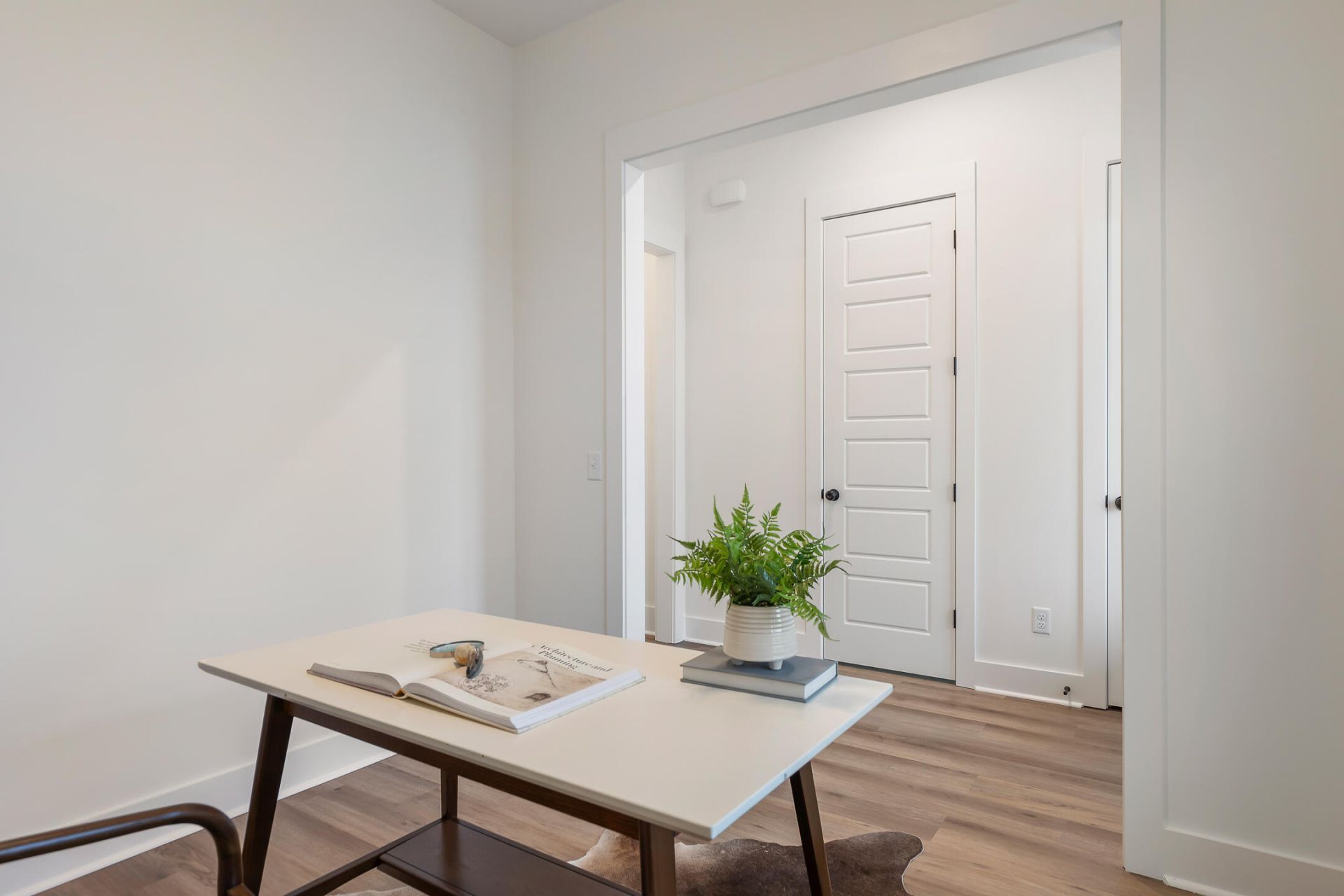 624 June Berry Drive Photo 4