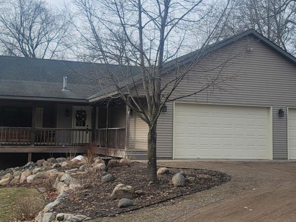 8412 Spring Lake Road NE, North Branch, MN 55056