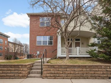 1669 Arona Street, Unit 1, Falcon Heights, MN 55108