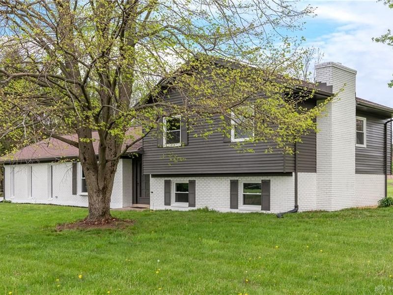 5775 E Casstown Clark Road, Casstown, OH 45312 Photo 3