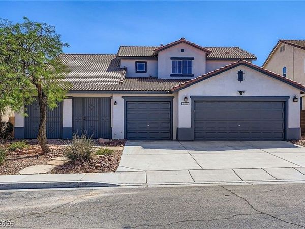 8061 Petunia Flower Way, Las Vegas, NV 89147