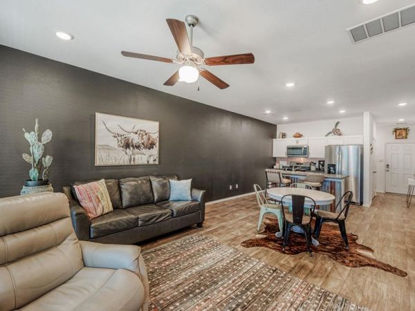 549 Arnold LOOP, Unit A, Kyle, TX 78640