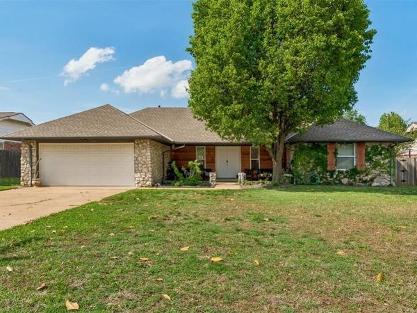 1305 Smiling Hill Boulevard, Edmond, OK 73013