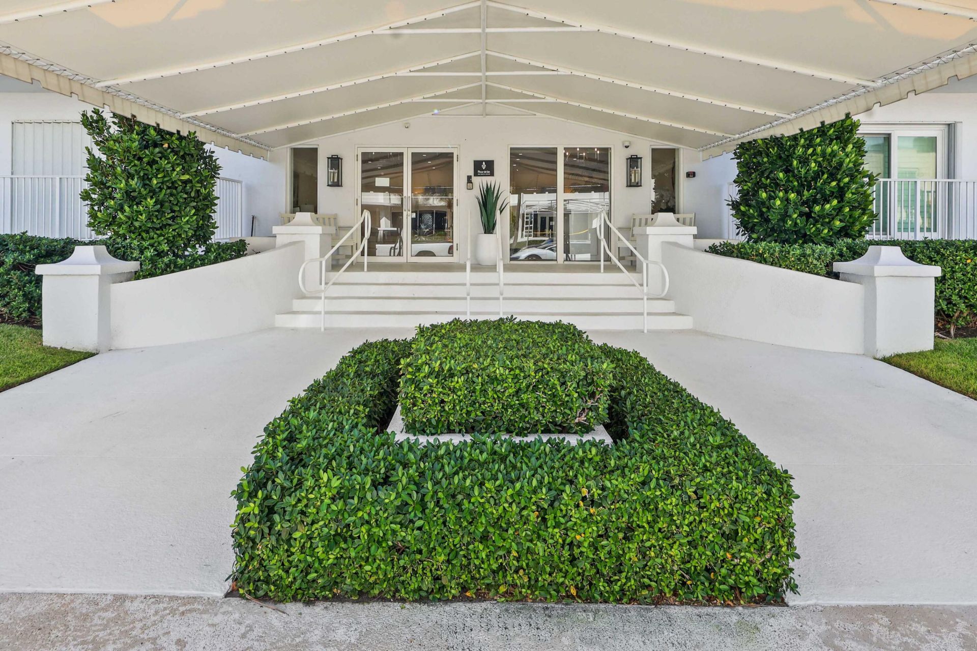 350 S Ocean Boulevard, Unit 206, Palm Beach, FL 33480 Photo