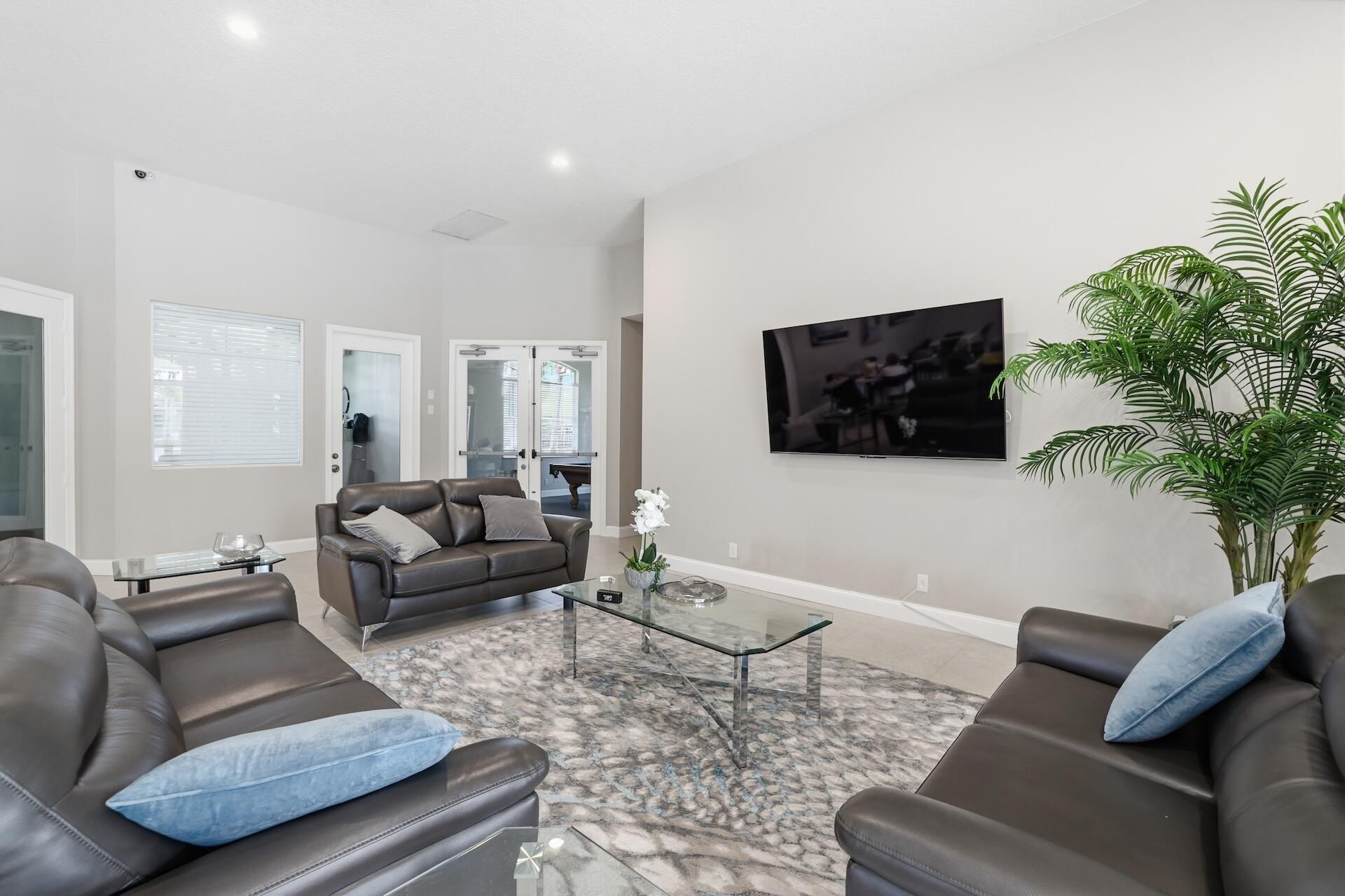 5056 Ventura Drive, Delray Beach, FL 33484 Photo