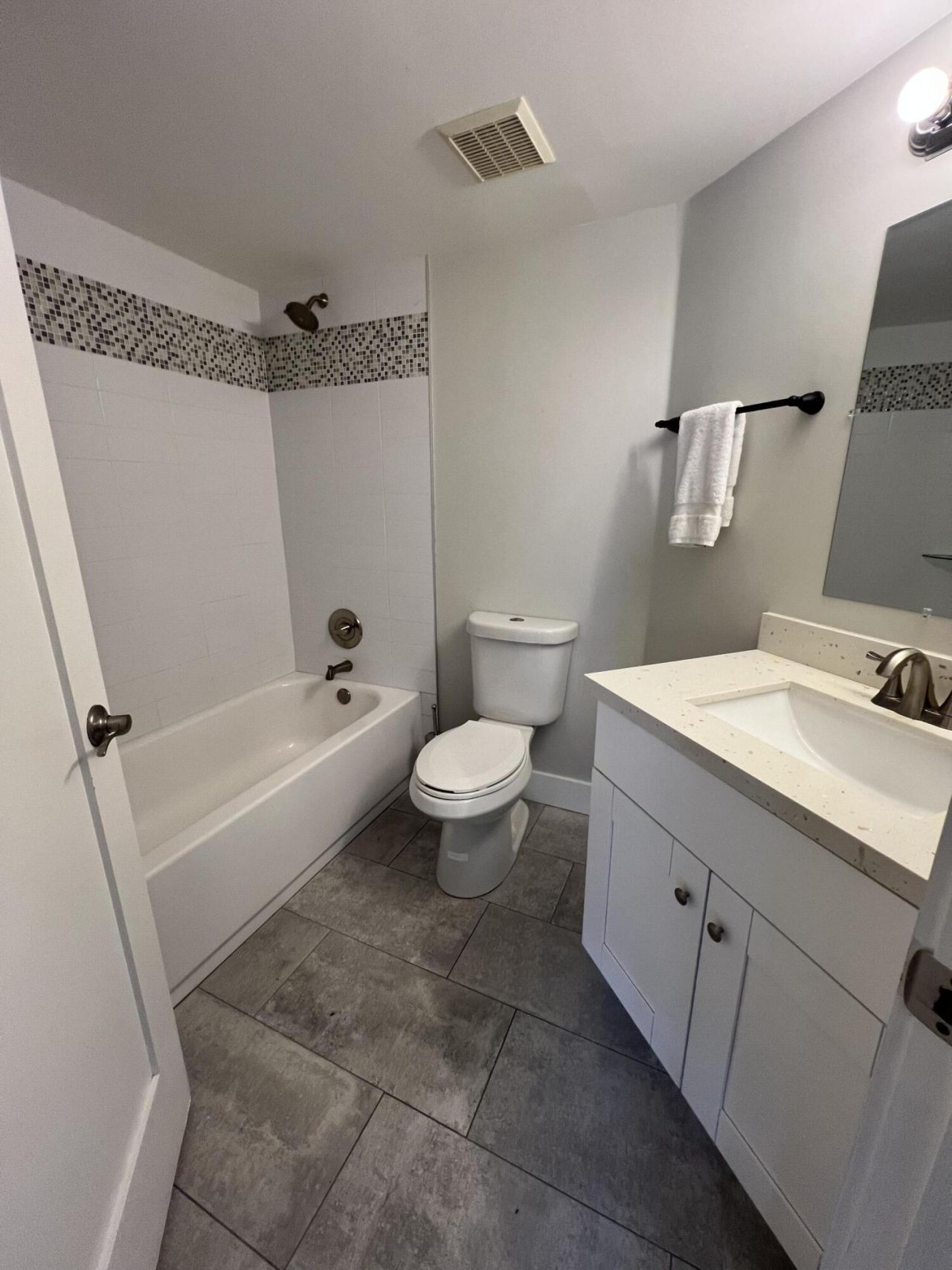 4187 N Haverhill Road, Unit 506, West Palm Beach, FL 33417 Photo
