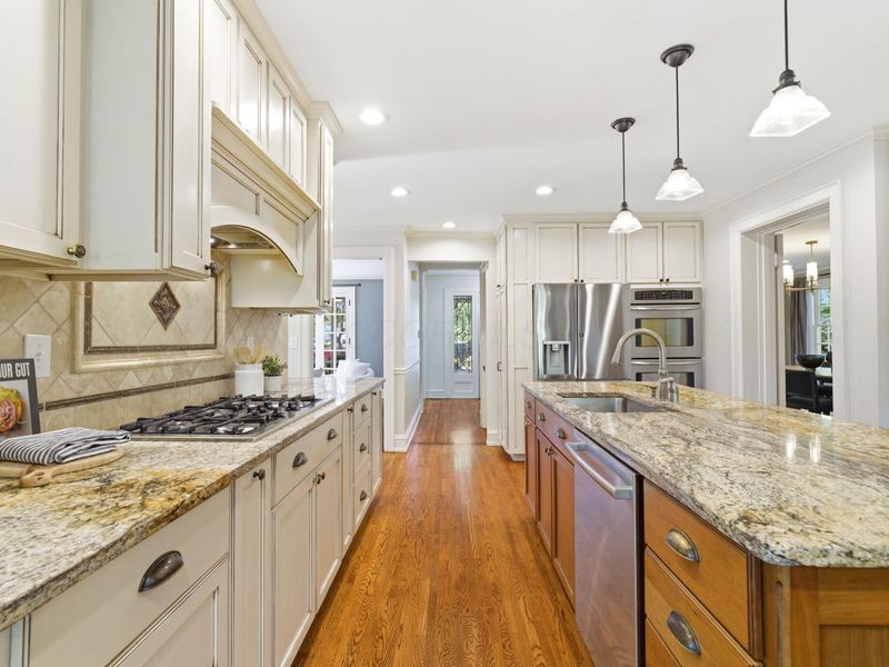 2478 Bryden Road, Columbus, OH 43209 Photo 13