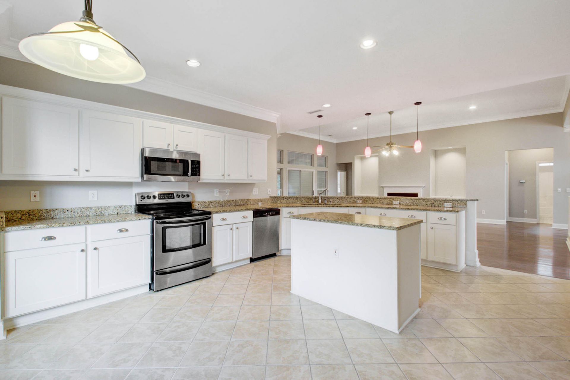 6040 Fieldstone Circle Photo 11