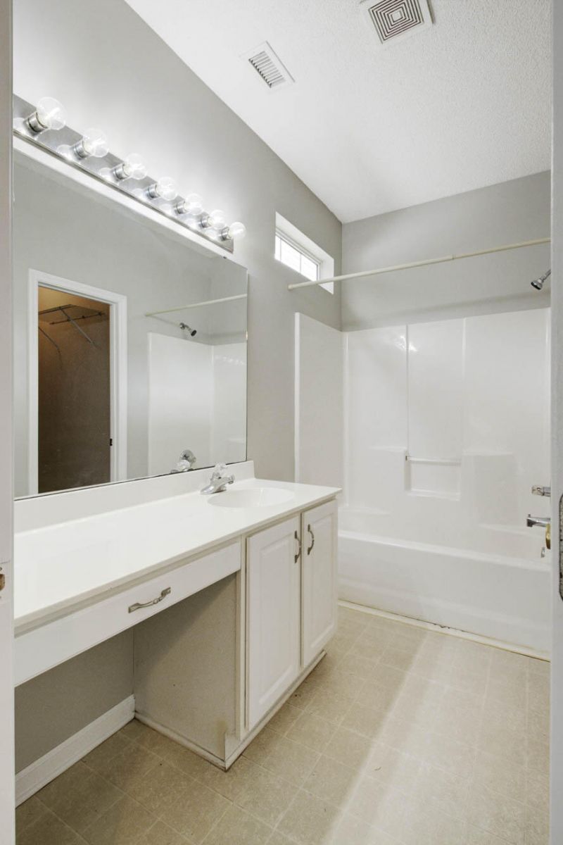 6040 Fieldstone Circle Photo 24