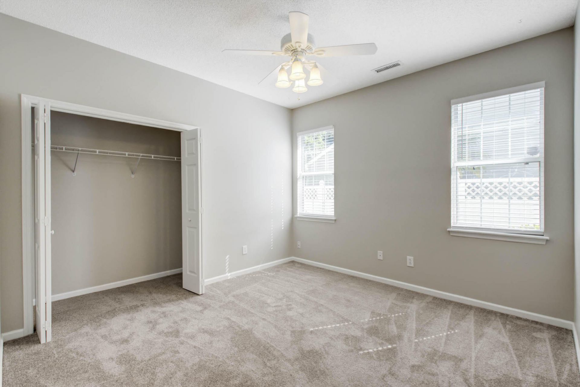 6040 Fieldstone Circle Photo 26