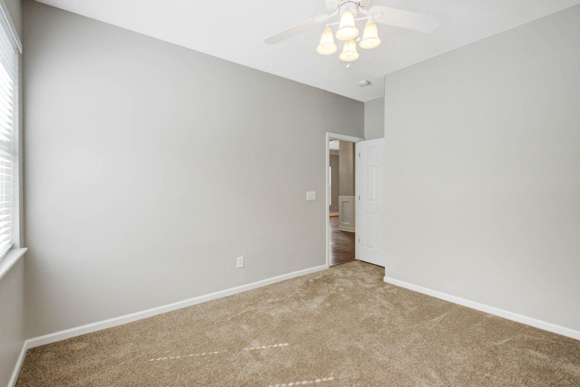 6040 Fieldstone Circle Photo 27