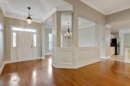 6040 Fieldstone Circle photo 4