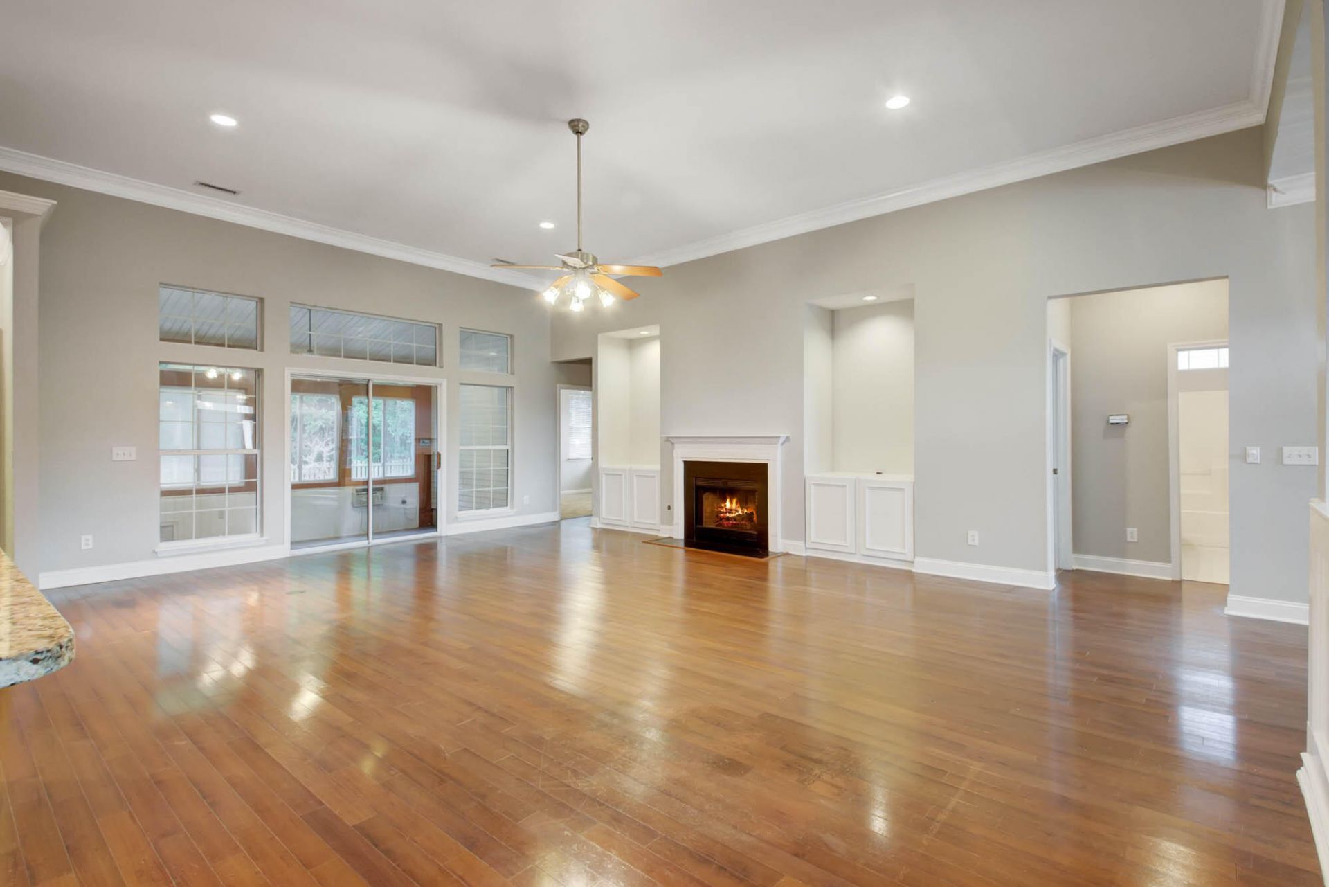 6040 Fieldstone Circle Photo 6