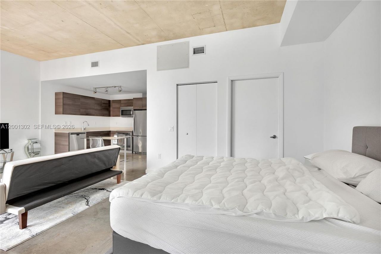 151 SE 1st St, Unit 1107, Miami, FL 33131 Photo