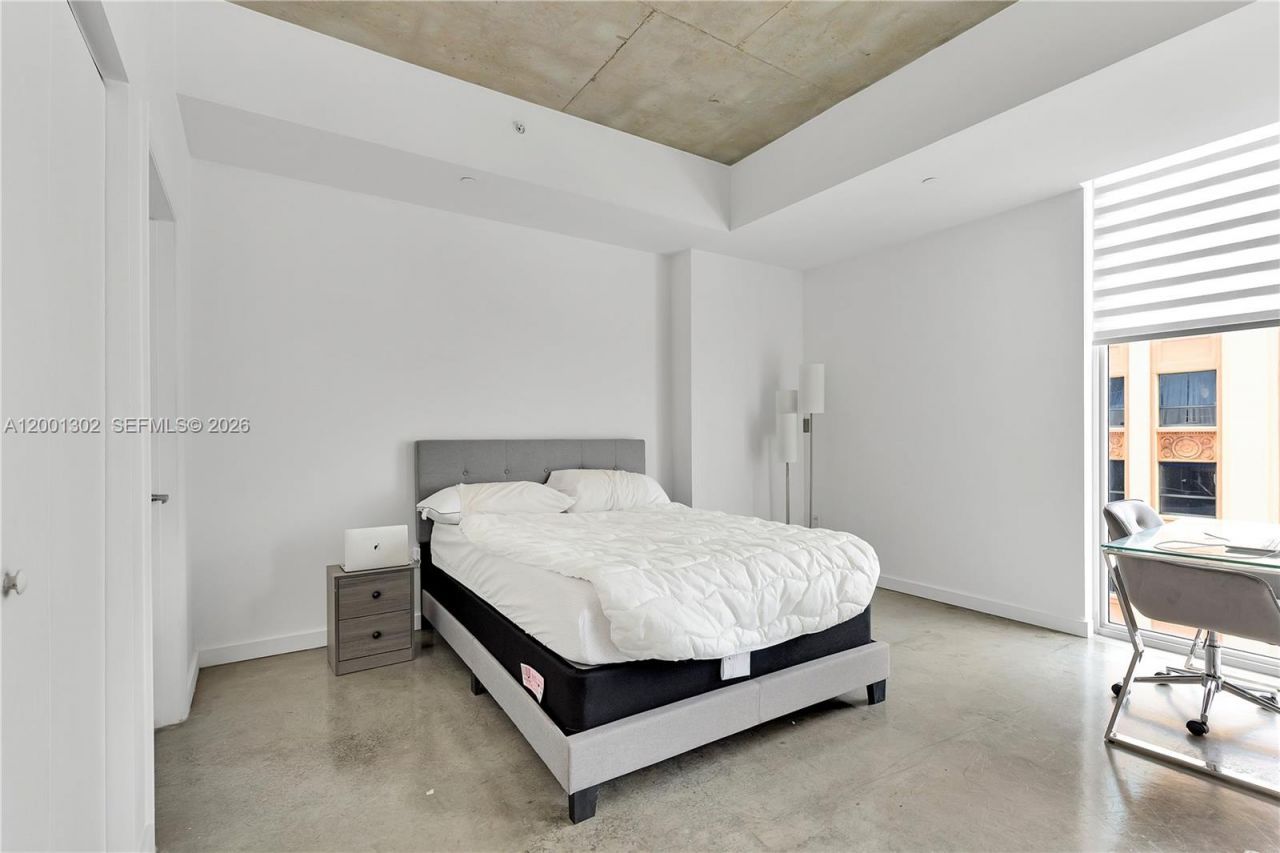 151 SE 1st St, Unit 1107, Miami, FL 33131 Photo