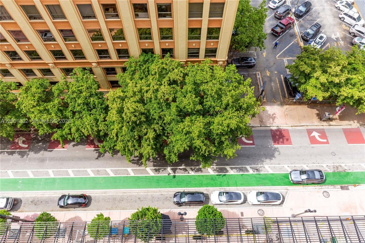 151 SE 1st St, Unit 1107, Miami, FL 33131 Photo