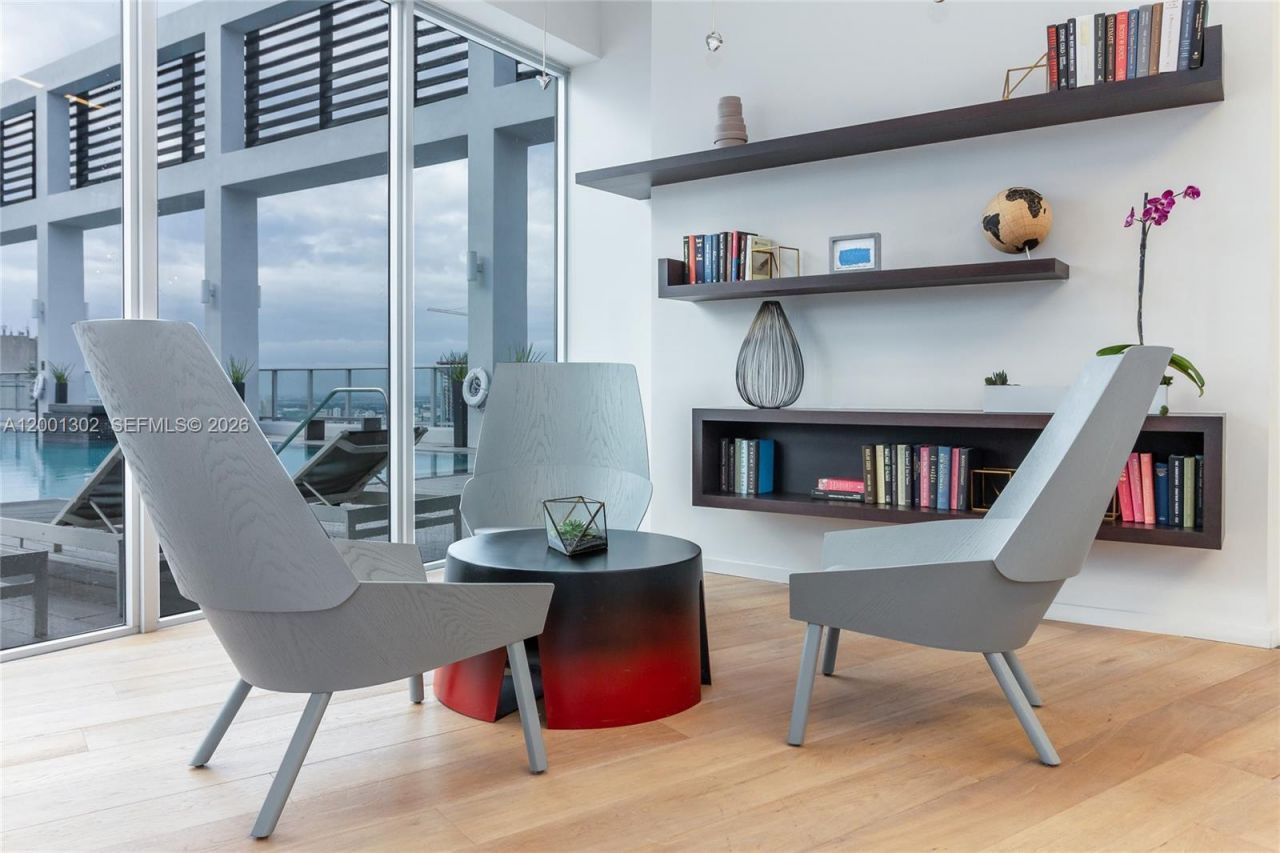 151 SE 1st St, Unit 1107, Miami, FL 33131 Photo