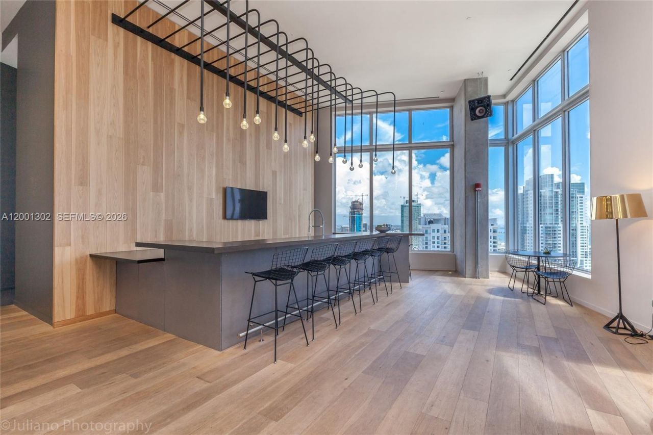 151 SE 1st St, Unit 1107, Miami, FL 33131 Photo