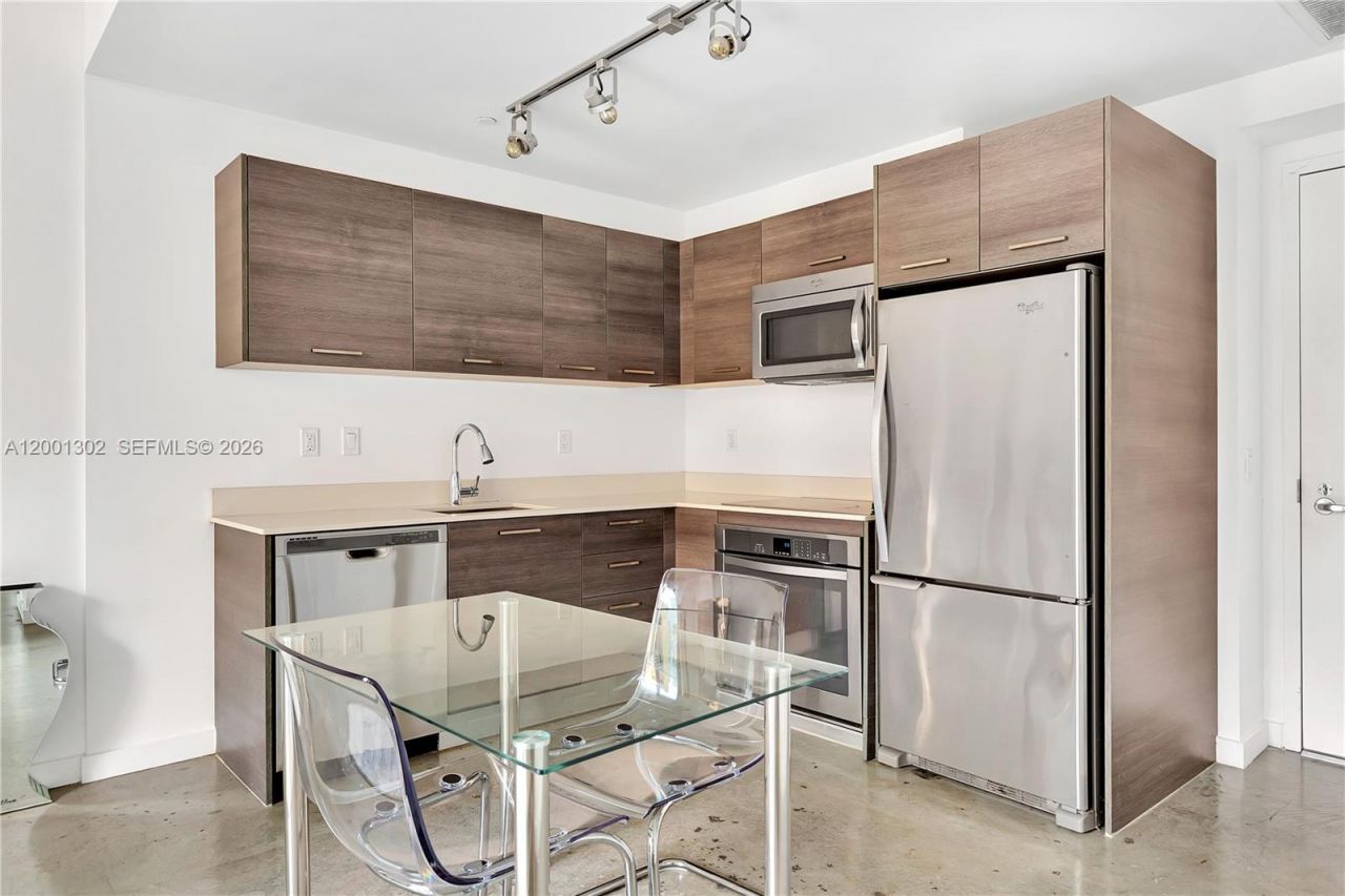 151 SE 1st St, Unit 1107, Miami, FL 33131 Photo