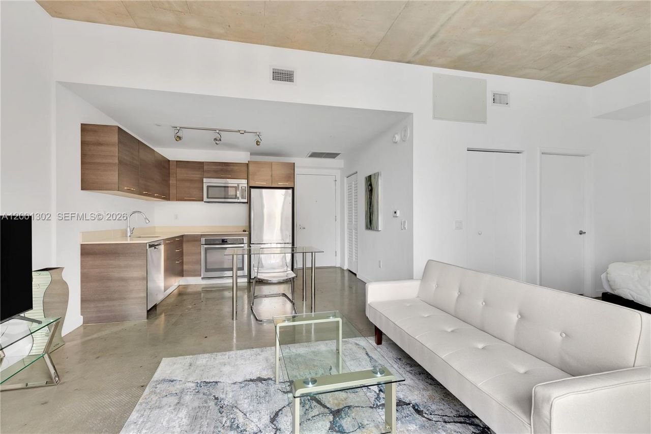 151 SE 1st St, Unit 1107, Miami, FL 33131 Photo