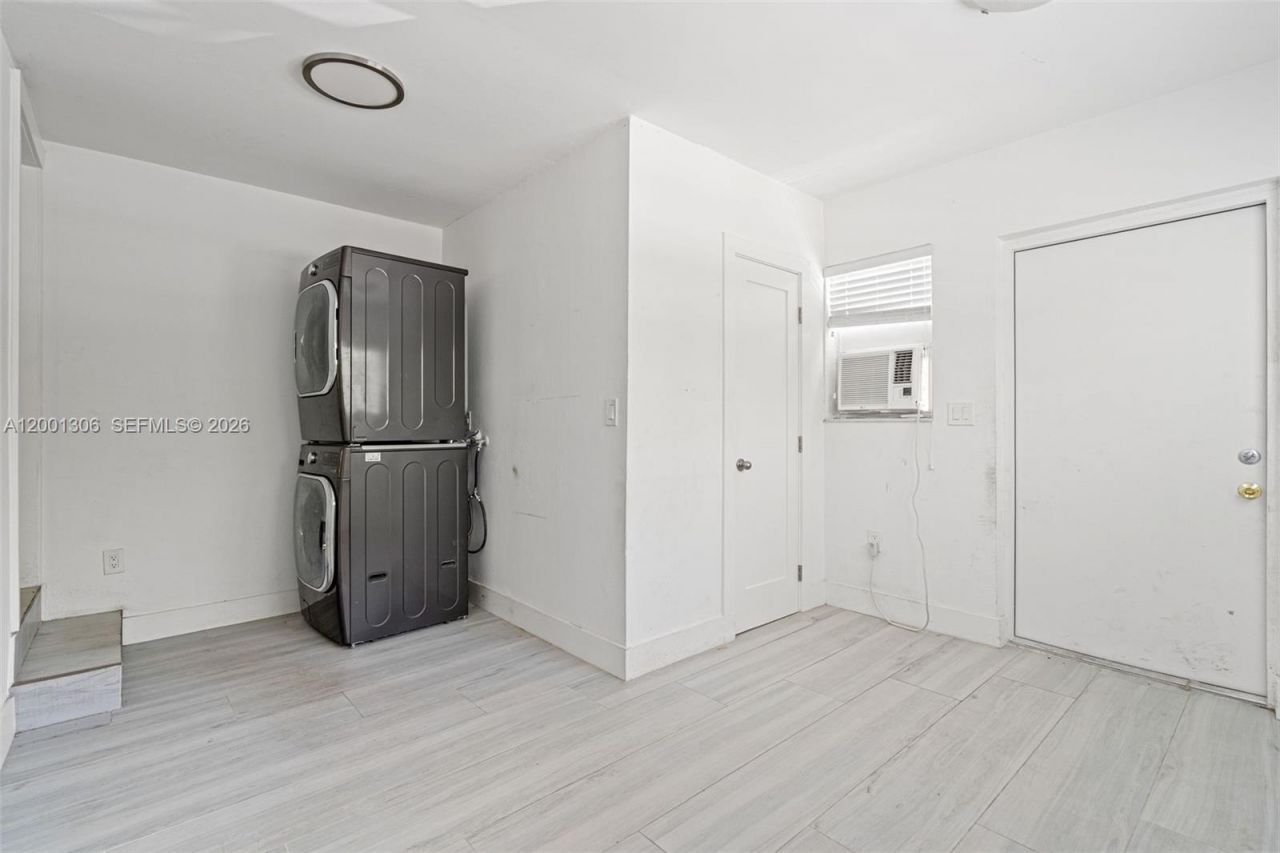 177 NE 47th St, Miami, FL 33137 Photo