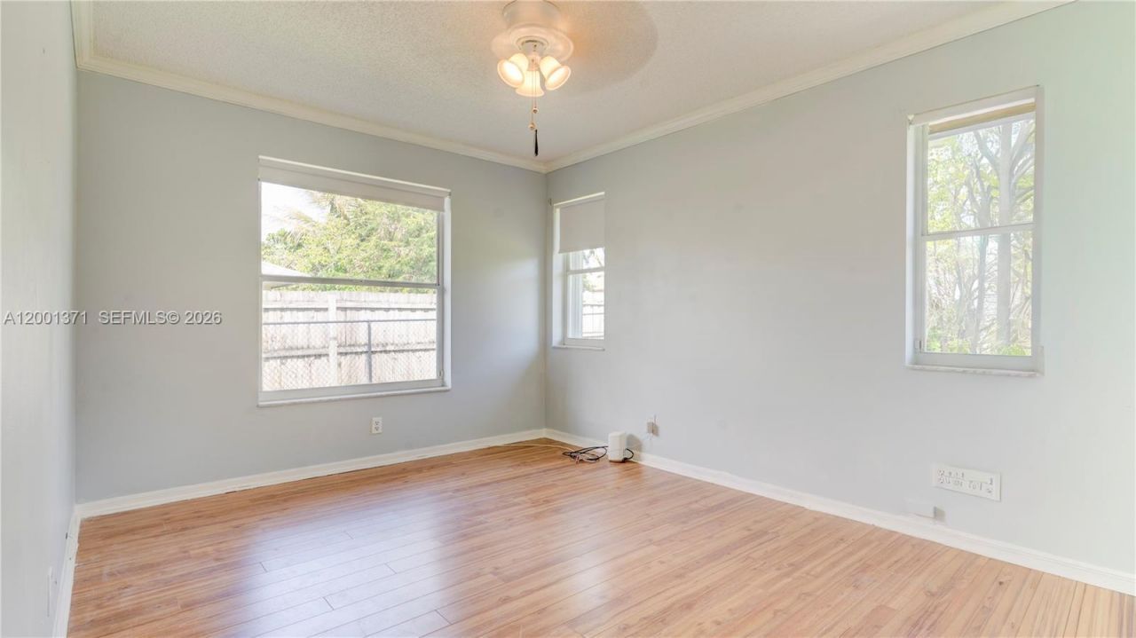 1067 Julia Heights Dr, Lantana, FL 33462 Photo