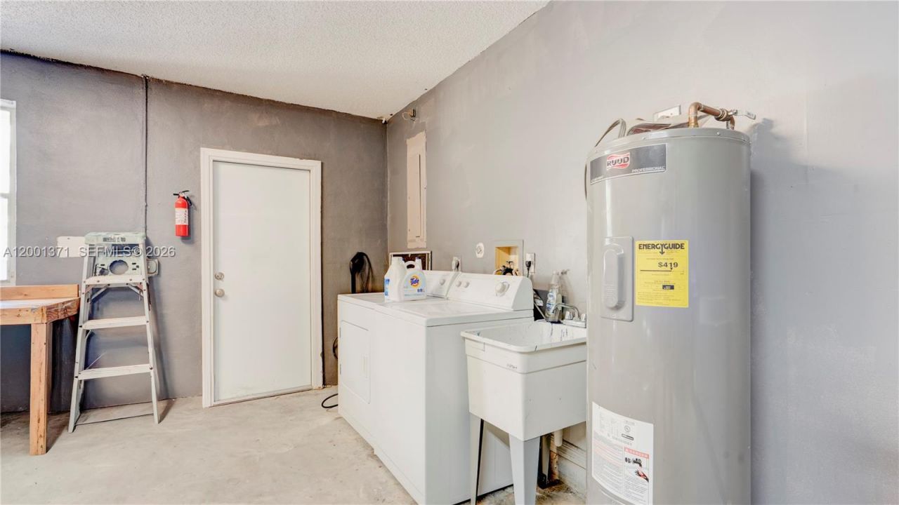 1067 Julia Heights Dr, Lantana, FL 33462 Photo