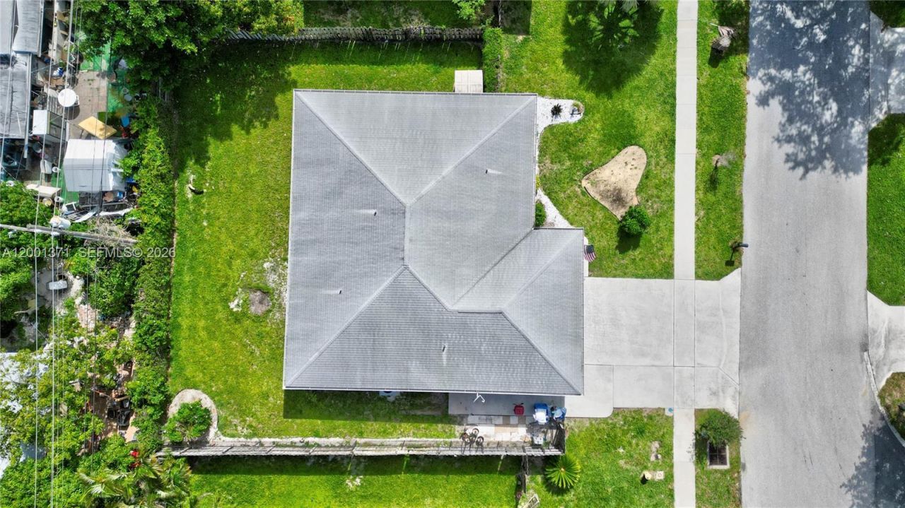 1067 Julia Heights Dr, Lantana, FL 33462 Photo